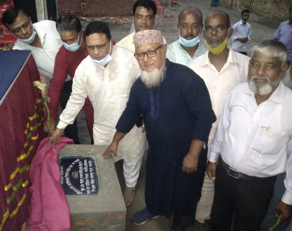 পঞ্চগড়ে স্কুল এণ্ড কলেজের নতুন ভবন নির্মাণ কাজের ভিত্তি প্রস্তর স্থাপন