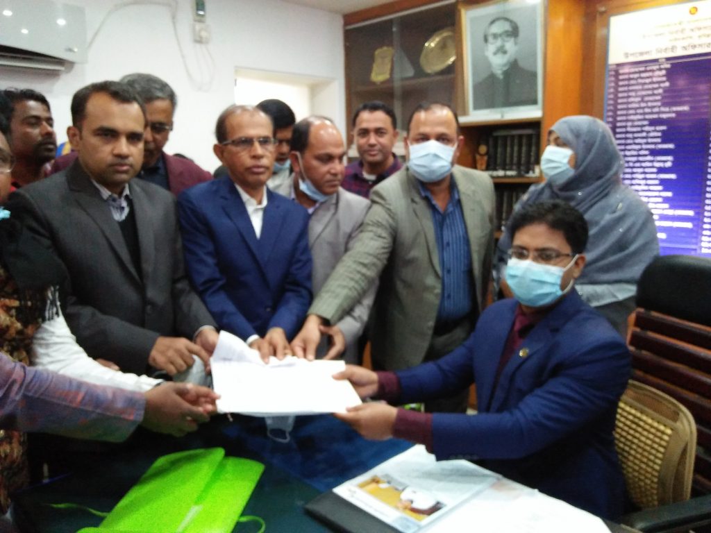 দাউদকান্দি পৌরসভা নির্বাচনে ৬ মেয়রপ্রার্থী ও ৫৩ কাউন্সিলর প্রার্থীর মনোনয়নপত্র দাখিল