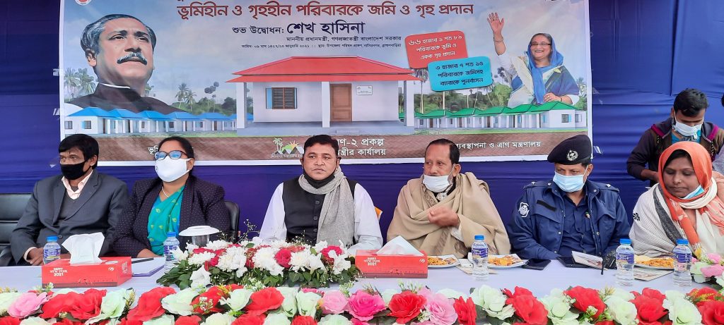 মাথা গোঁজার ঠাঁই পেলেন নাসিরনগরের ৯১ টি গৃহহীন পরিবার