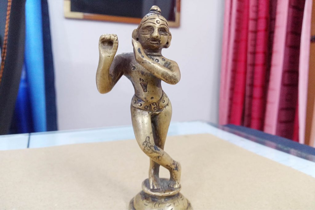 ডোমারে পুকুর খননকালে কৃষ্ণমূর্তি উদ্ধার