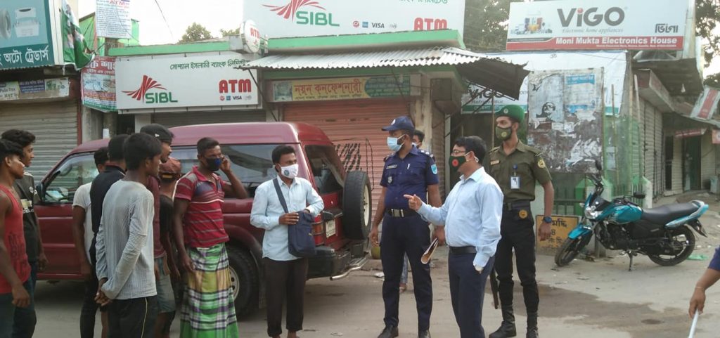 হোমনায় লকডাউন বাস্তবায়নে উপজেলা প্রশাসনের অভিযান অব্যাহত