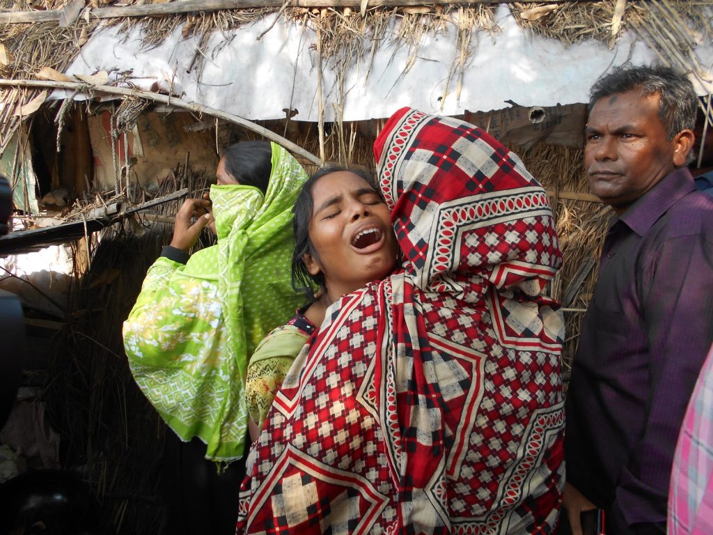 নীলফামারীতে ট্রেনে কা-টা পড়ে নি-হ-ত ৪