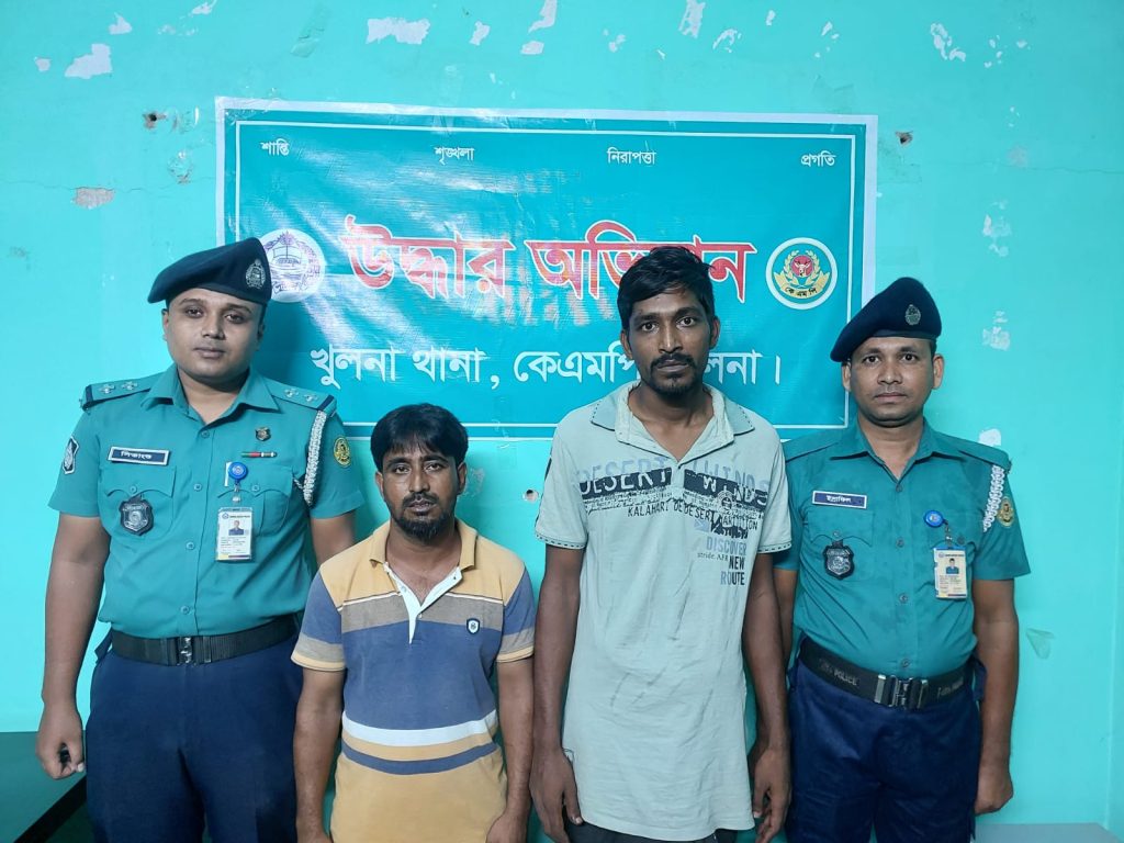 কেএমপি’র অভিযানে ৩ টি চো’রাই মোবাইল ফোন উদ্ধারসহ গ্রেফতার-২
