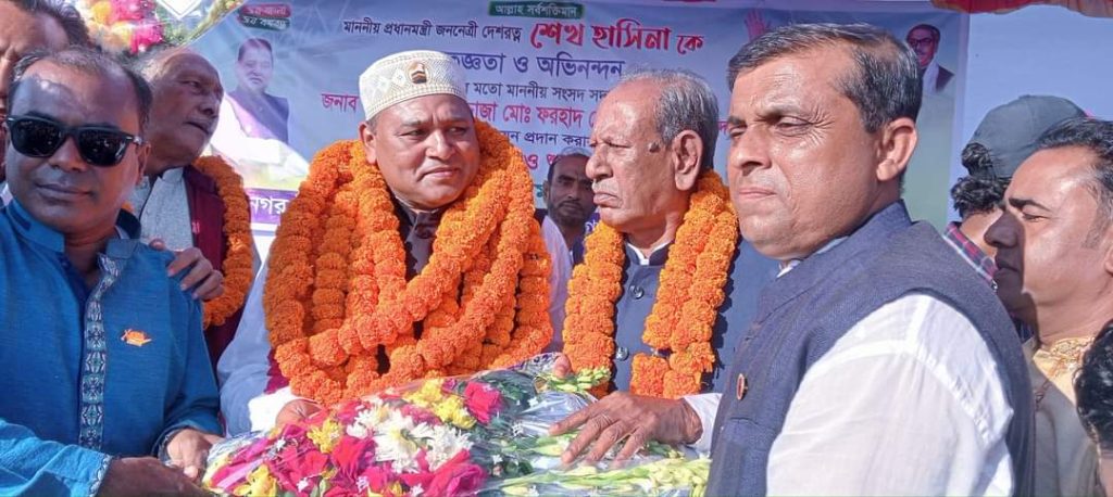 নাসিরনগরে ফুলেল শুভেচ্ছায় সিক্ত হলেন বিএম ফরহাদ হোসেন সংগ্রাম এমপি