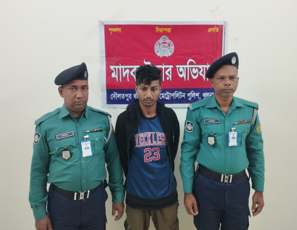 কেএমপি’র অভিযানে মা’দকসহ ৬ মা’দক কারবারি গ্রে’ফতার