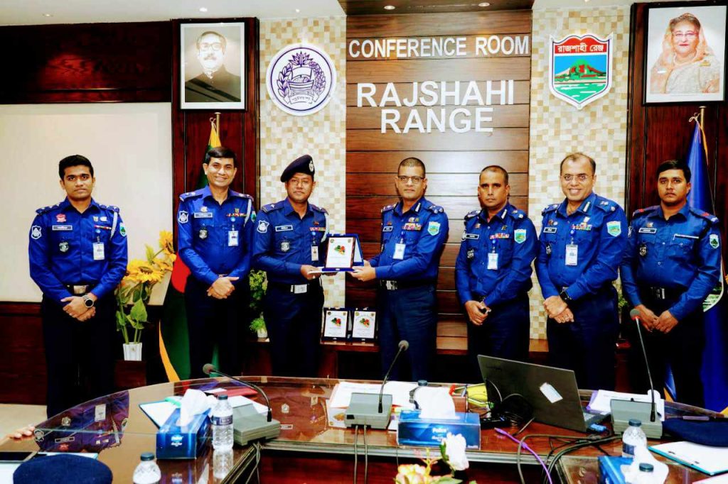 রাজশাহী রেঞ্জের শ্রেষ্ঠ ওসি এএসএম সিদ্দিকুর রহমান