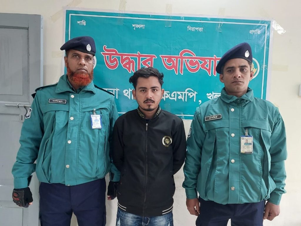 কেএমপি’র অভিযানে মা’দকসহ ৪ মা’দক কারবারি গ্রে’ফতার