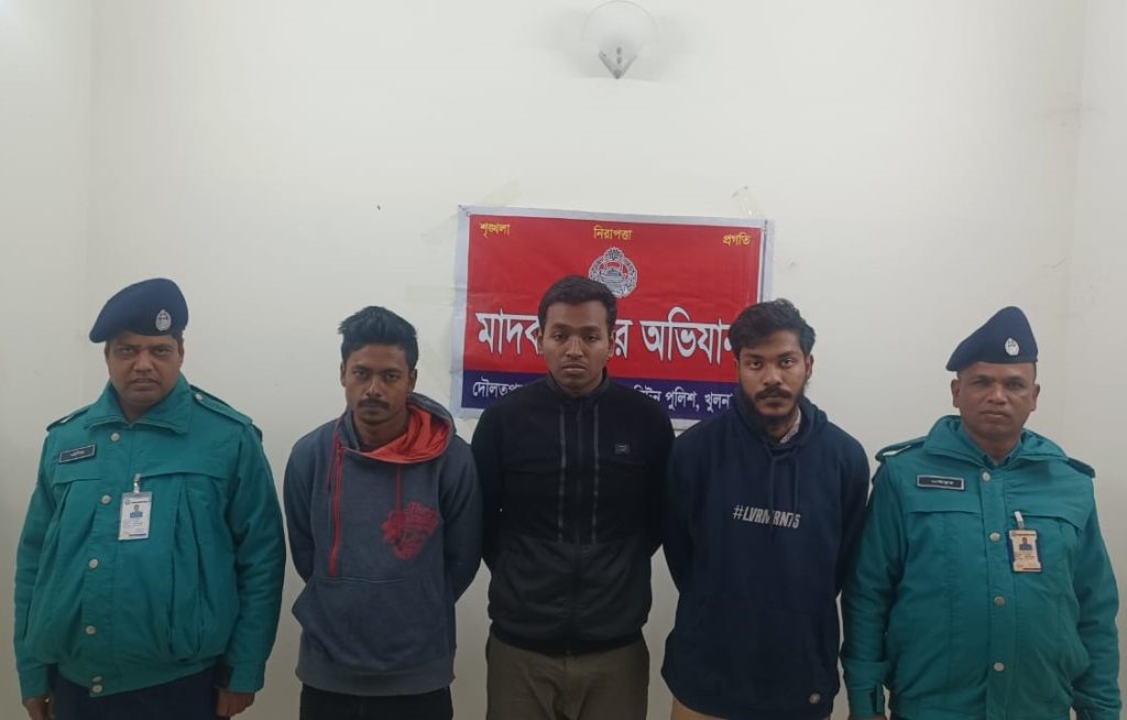 কেএমপি’র অভিযানে মা’দকসহ ৭ মা’দক কারবারি গ্রে’ফতার