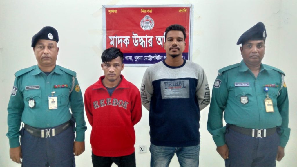 কেএমপি’র অভিযানে মা’দক ও মো’টরসাইকেলসহ ৭ মাদক কারবারি গ্রেফতার