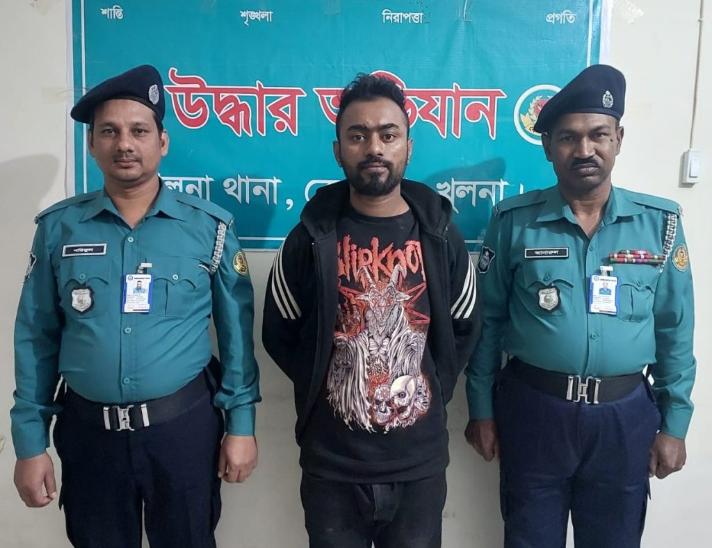 কেএমপি’র অভিযানে মা’দকসহ ৩ মা’দক কারবারি গ্রে’ফতার
