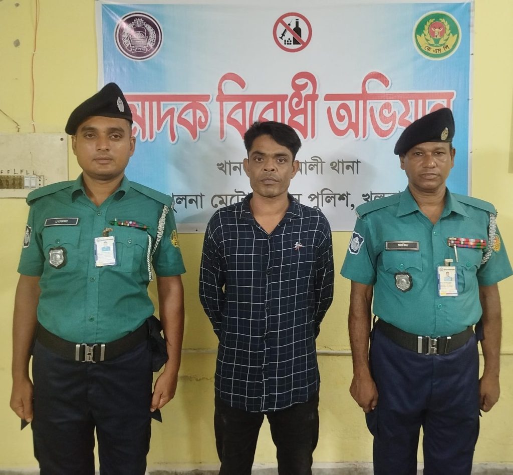 কেএমপি’র অভিযানে মা’দকসহ ৮ মা’দক কারবারি গ্রে’ফতার