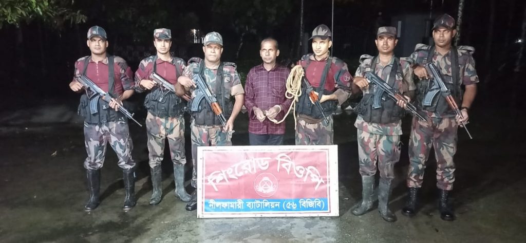 পঞ্চগড় সীমান্ত দিয়ে ভারতে অবৈধ অ’নুপ্রবেশের চেষ্টা, আটক ১