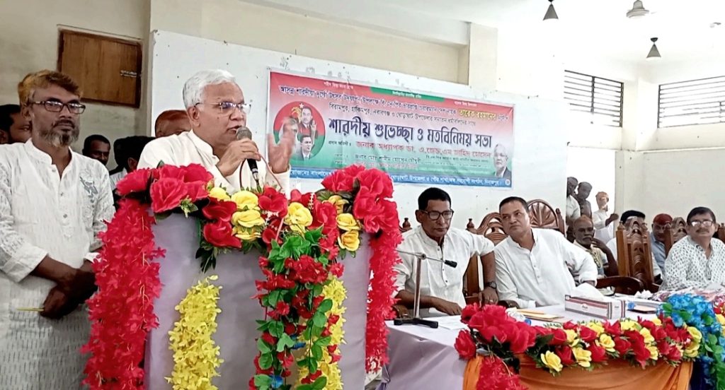 ঘোড়ঘাটে ২৯টি পূজামণ্ডপে বিএনপির আর্থিক অনুদানের চেক বিতরণ