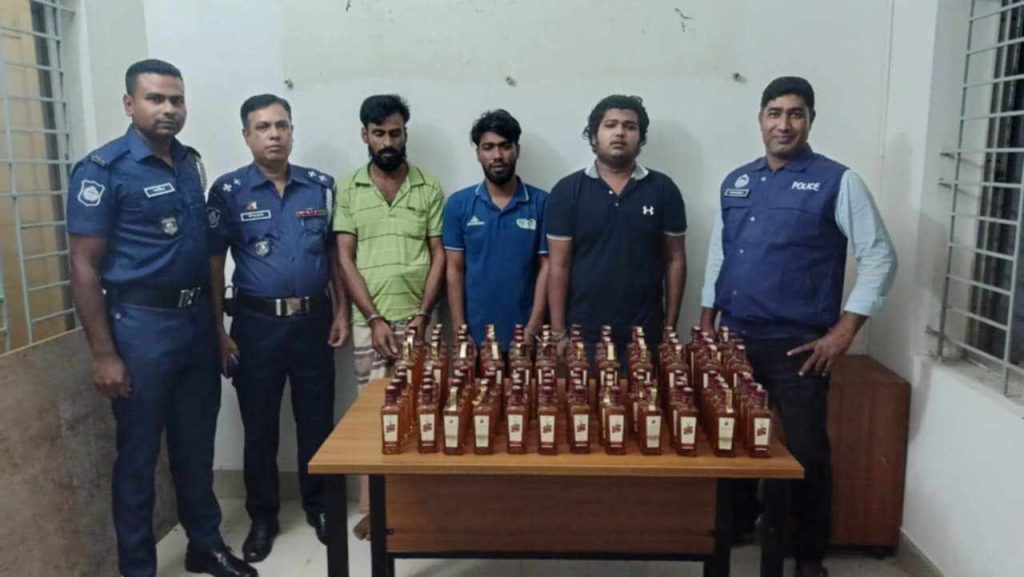 শেরপুরের ঝিনাইগাতীতে ১০০বোতল ভারতীয় ম’দসহ গ্রেফতার-৩