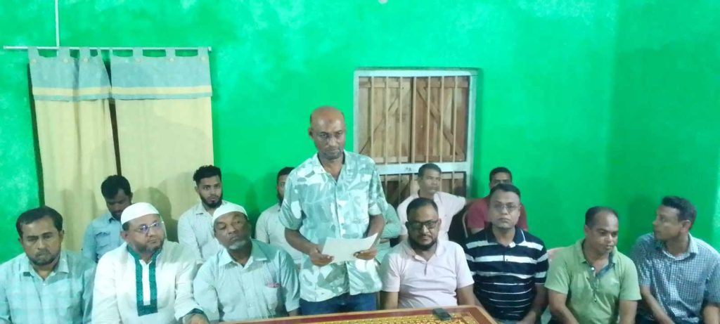 দিঘলিয়ায় জেলা বিএনপি নেতার সাংবাদিক সম্মেলন