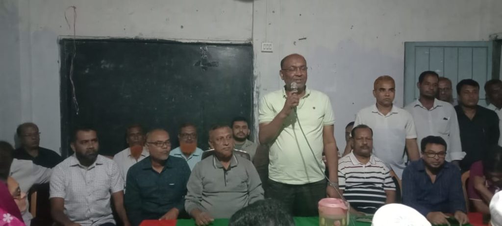 দিঘলিয়ায় কেন্দ্রীয় বিএনপি নেতা আাজিজুল বারী হেলালের আগমন উপলক্ষে বিএনপি’র প্রস্তুতি সভা