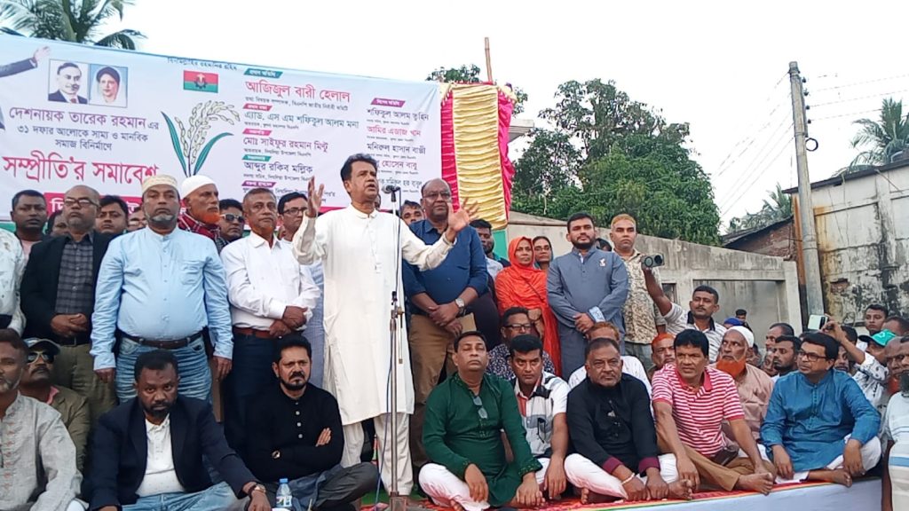 বাংলাদেশ বিনির্মাণে সাংবাদিকদের নিরপেক্ষ কাজ করতে হবে: আজিজুল বারী