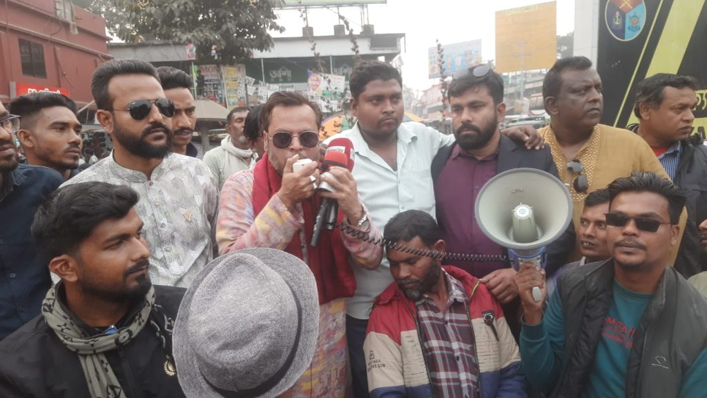 আ.লীগের মাসব্যাপী কর্মসূচির প্রতিবাদে বানেশ্বরে বিএনপির বিক্ষোভ