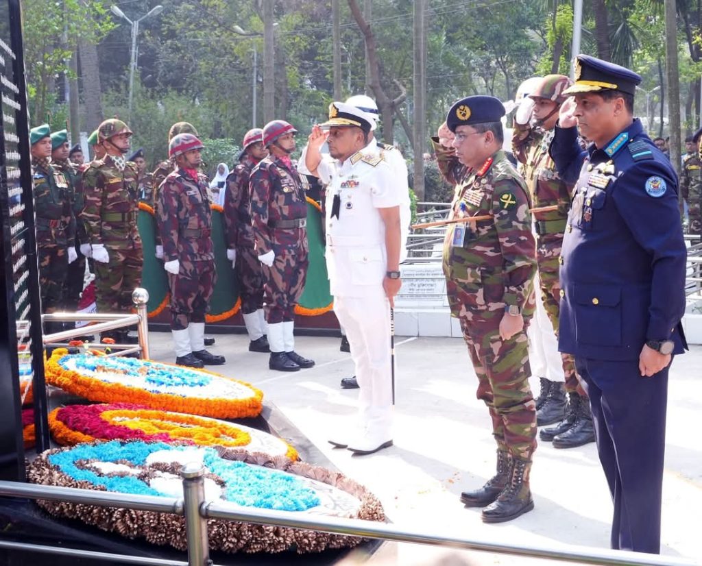 যথাযথ মর্যাদায় পালিত হলো বাংলাদেশ সেনাবাহিনীর জাতীয় শহীদ সেনা দিবস
