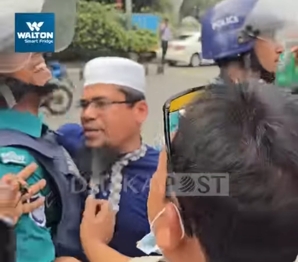 এমপিওভুক্ত শিক্ষকদের উপর পুলিশি হা*মলা, সারা দেশে সমালোচনার ঝড়!