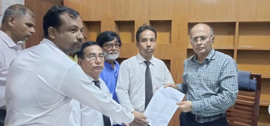 জাহাজকোম্পানী-সাতমাথা সড়ক পুনঃনির্মাণসহ ৬ দফা দাবিতে রংপুর মহানগর নাগরিক কমিটির স্মারকলিপি পেশ