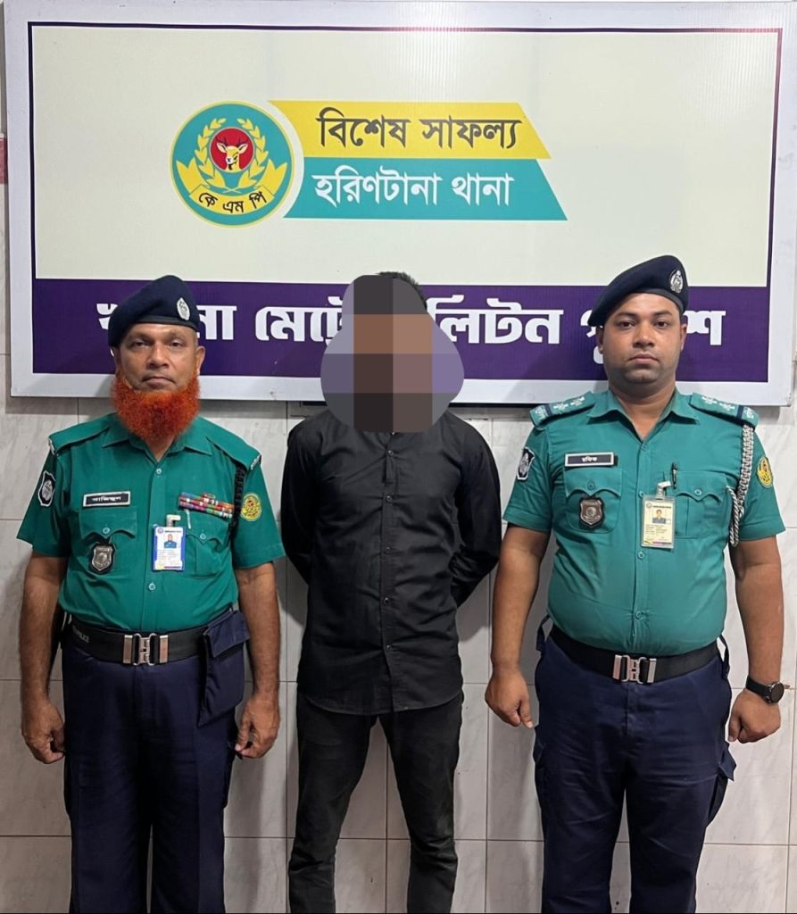 কেএমপির হরিণটানা থানা পুলিশের অভিযানে ১৯ হাজার পিস ইয়াবাসহ গ্রেফতার১