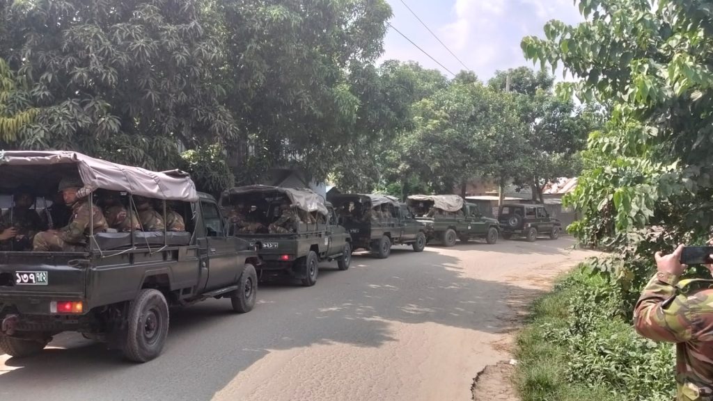 হোমনায় মাজার ভা*ঙচুর ও বাড়িঘরে অ*গ্নিসংযোগের ঘটনায় ২২০০ জনকে আসামি করে পুলিশের মামলা দায়ের