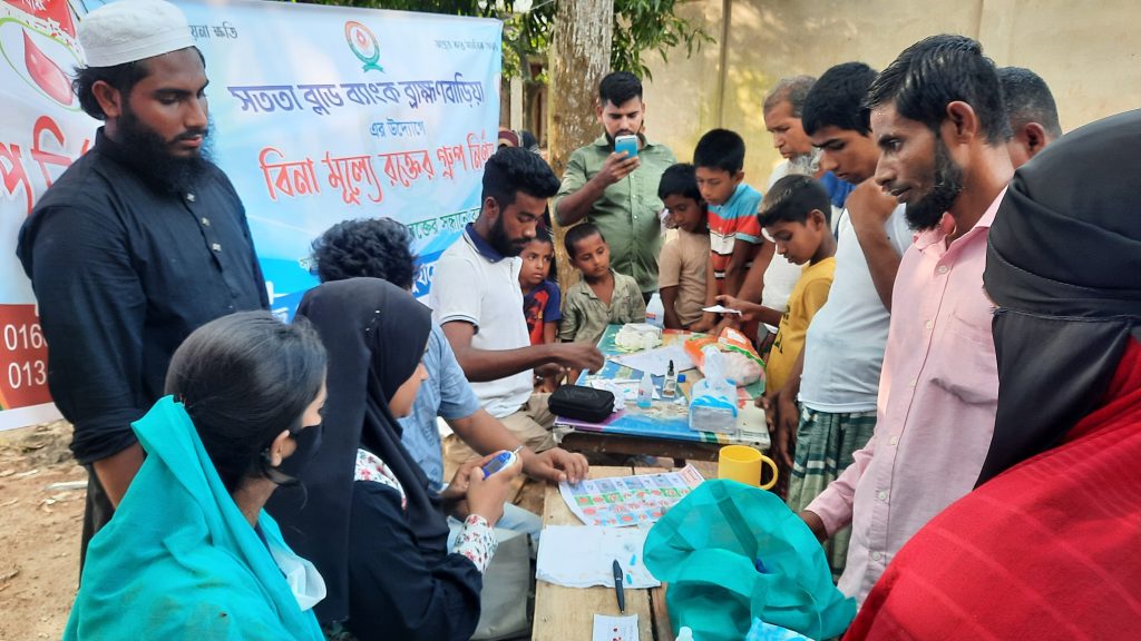 নাসিরনগরে বিনামূল্যে রক্তের গ্রুপ নির্ণয় ও ডায়াবেটিস পরীক্ষা