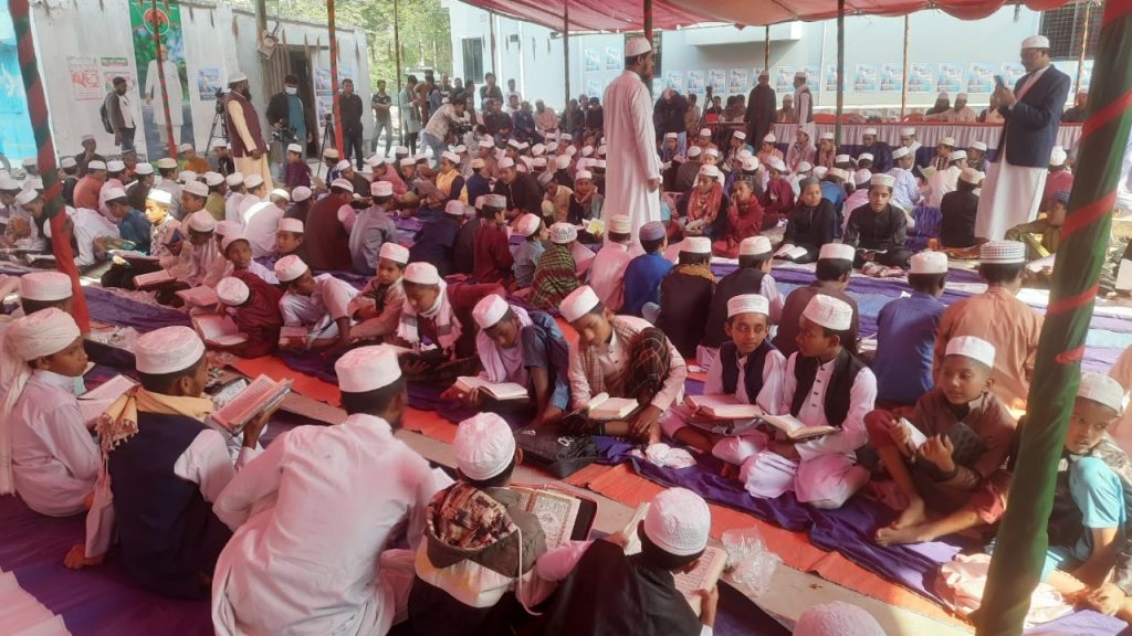 খালেদা জিয়ার রোগমুক্তি কামনায় পুঠিয়ায় ১০০ কোরআন খতম