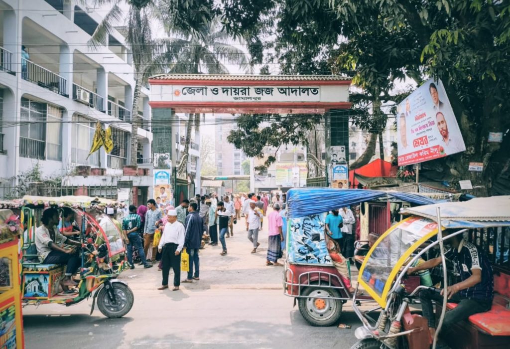 জামালপুরে স্বামীকে গাছে বেঁ*ধে গৃহবধূকে সংঘবদ্ধ ধ*র্ষণ, তিন জনের মৃত্যুদণ্ড