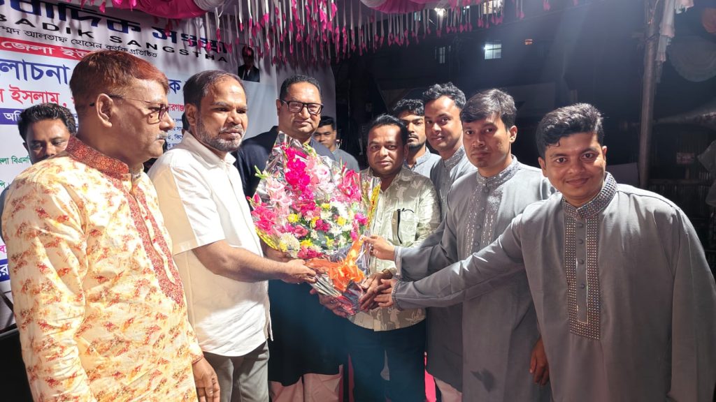 জাঁকজমকপূর্ণ আয়োজনে কিশোরগঞ্জে সাংবাদিক সংস্থার অভিষেক