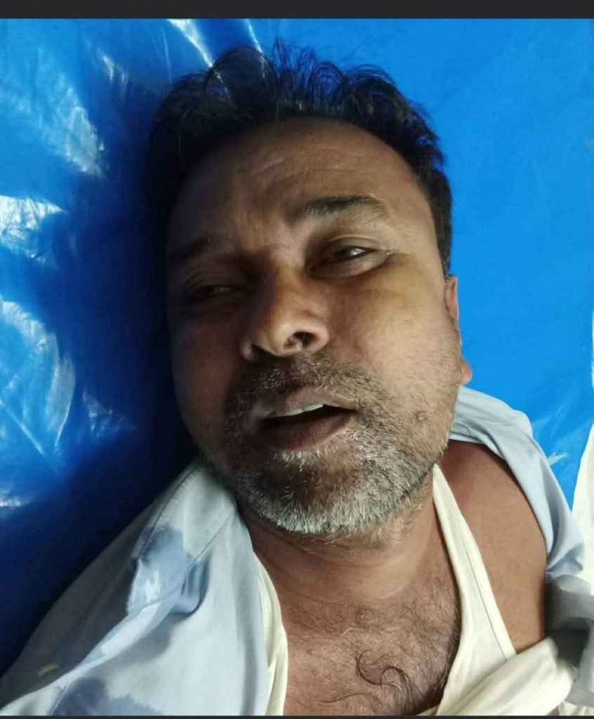 দিনাজপুরের খানসামায ফিলিং স্টেশনে দীর্ঘ লাইনে দাঁড়িয়ে অসুস্থতায় মৃত্যু