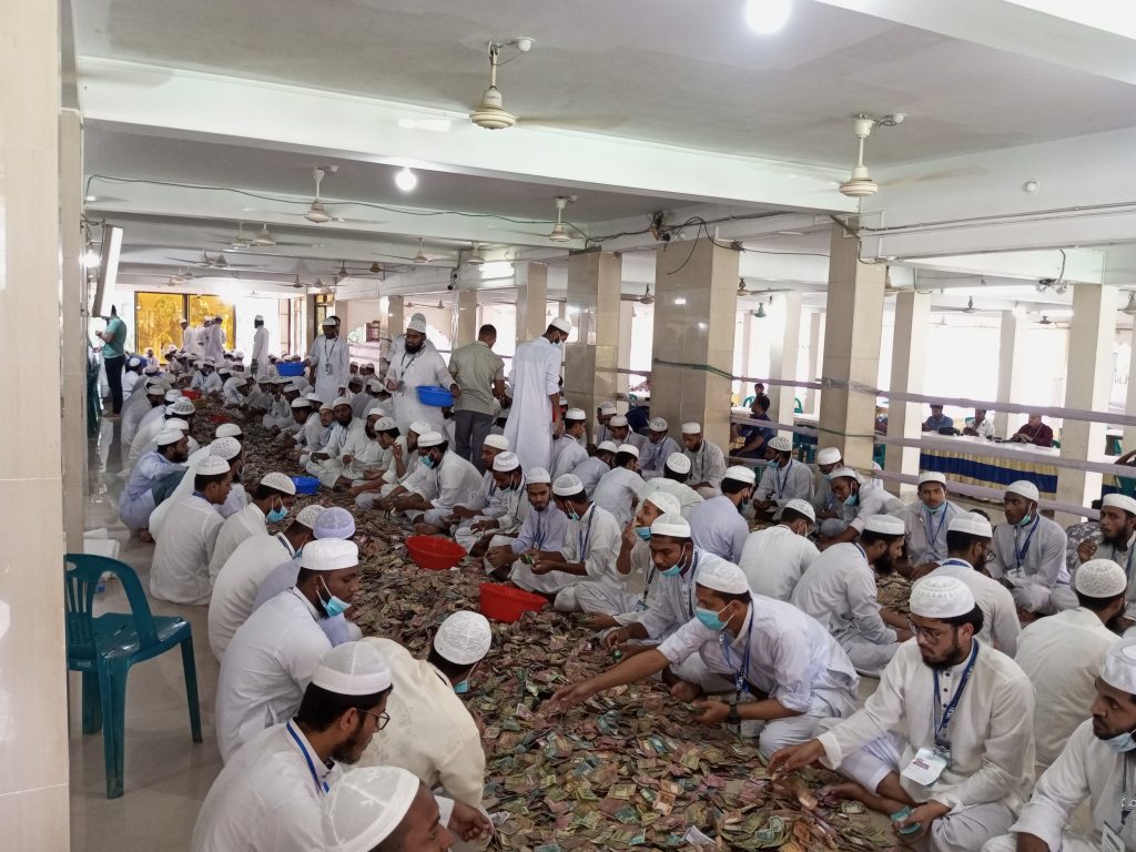 ৬ মাস পর পাগলা মসজিদের ১৩ দানবাক্সে মিলল ৪৩ বস্তা টাকা