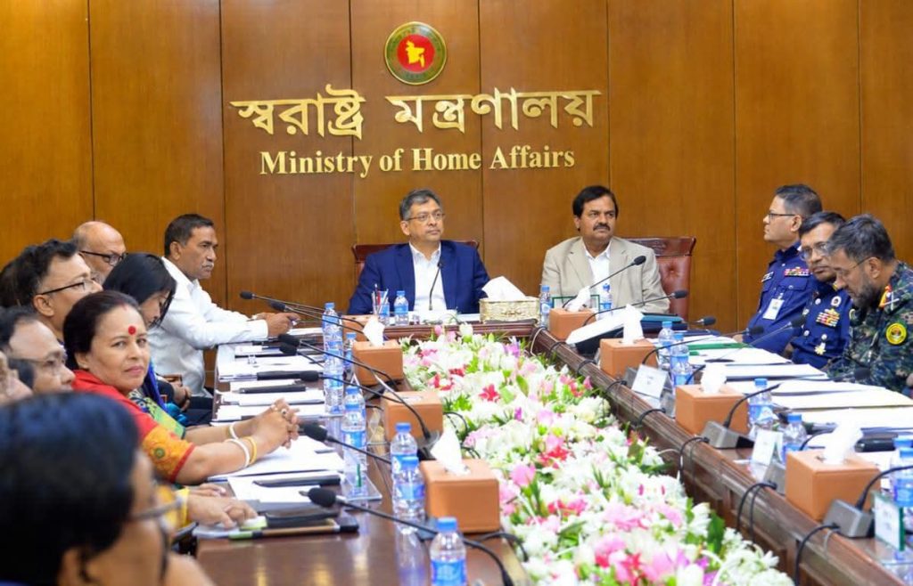 আসন্ন শারদীয় দুর্গাপূজা উদযাপনে দেশব্যাপী সর্বোচ্চ নিরাপত্তা নিশ্চিত করা হচ্ছে- স্বরাষ্ট্রমন্ত্রী