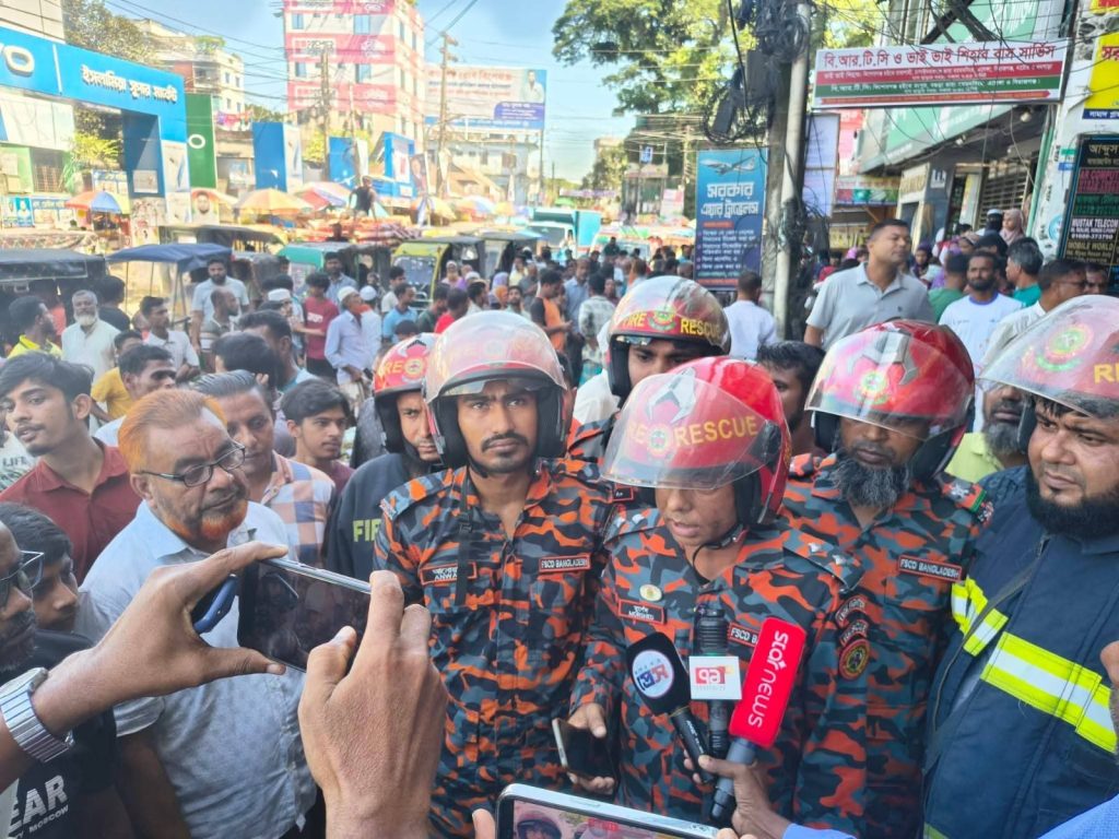 কিশোরগঞ্জে নির্মাণাধীন ভবনে বিদ্যুৎস্পৃষ্ট হয়ে দুই শ্রমিকের মৃত্যু