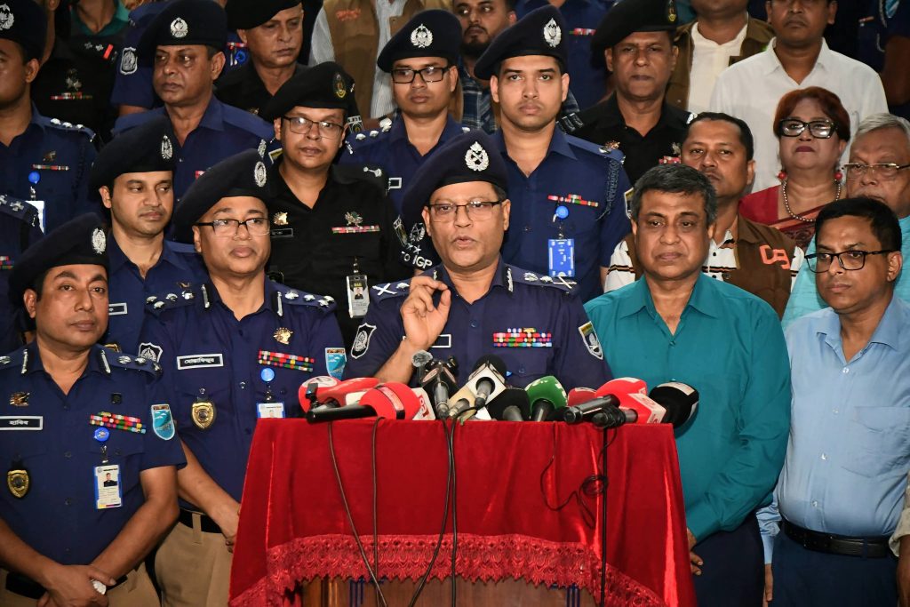 দুর্গাপূজার নিরাপত্তা নিশ্চিত করতে আইনশৃঙ্খলা রক্ষা বাহিনী নিরলসভাবে কাজ করছে: আইজিপি