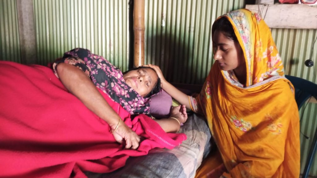 জিপিএ-৫ পেয়েও অনিশ্চিত পুঠিয়ার মেধাবী ছাত্রী রুকসানার ভবিষ্যৎ, অর্থাভাবে বন্ধ হওয়ার মুখে পড়াশোনা
