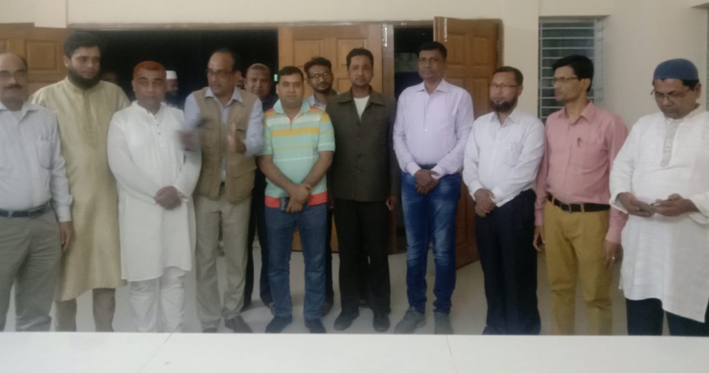 হোমনায় সাংবাদিকদের সঙ্গে সার্কেল এএসপি ও ওসির মতবিনিময়